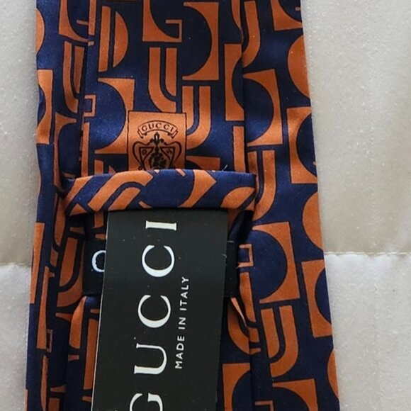 Gucci Men's Orange & Navy Blue Tie 100% Silk Pattern Made in Italy (New) - Picture 2 of 7